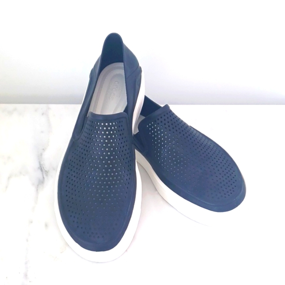Crocks CitiLine for men. Size 6